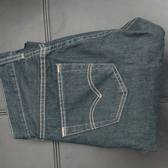 🔥LEVI STRAUSS & CO🔥 - Picture 2 of 4